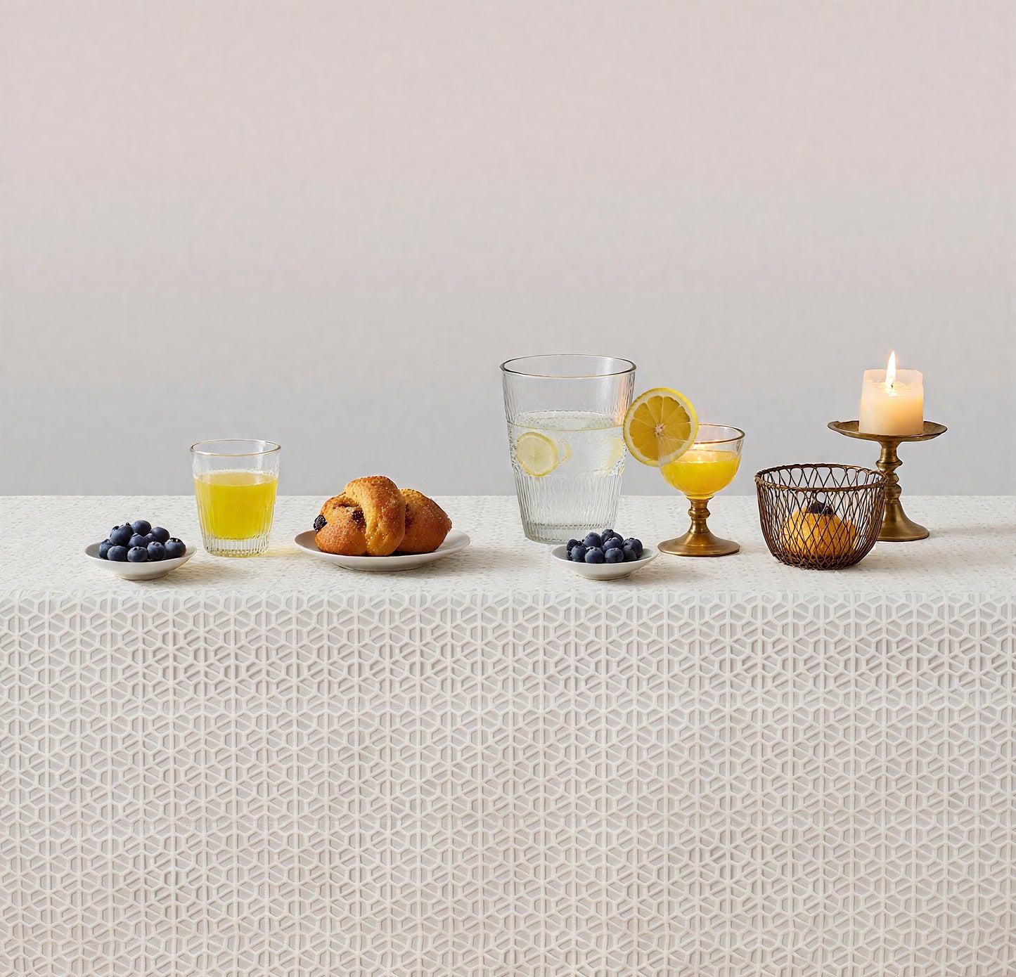 Bissana Lace Tablecloth Lined