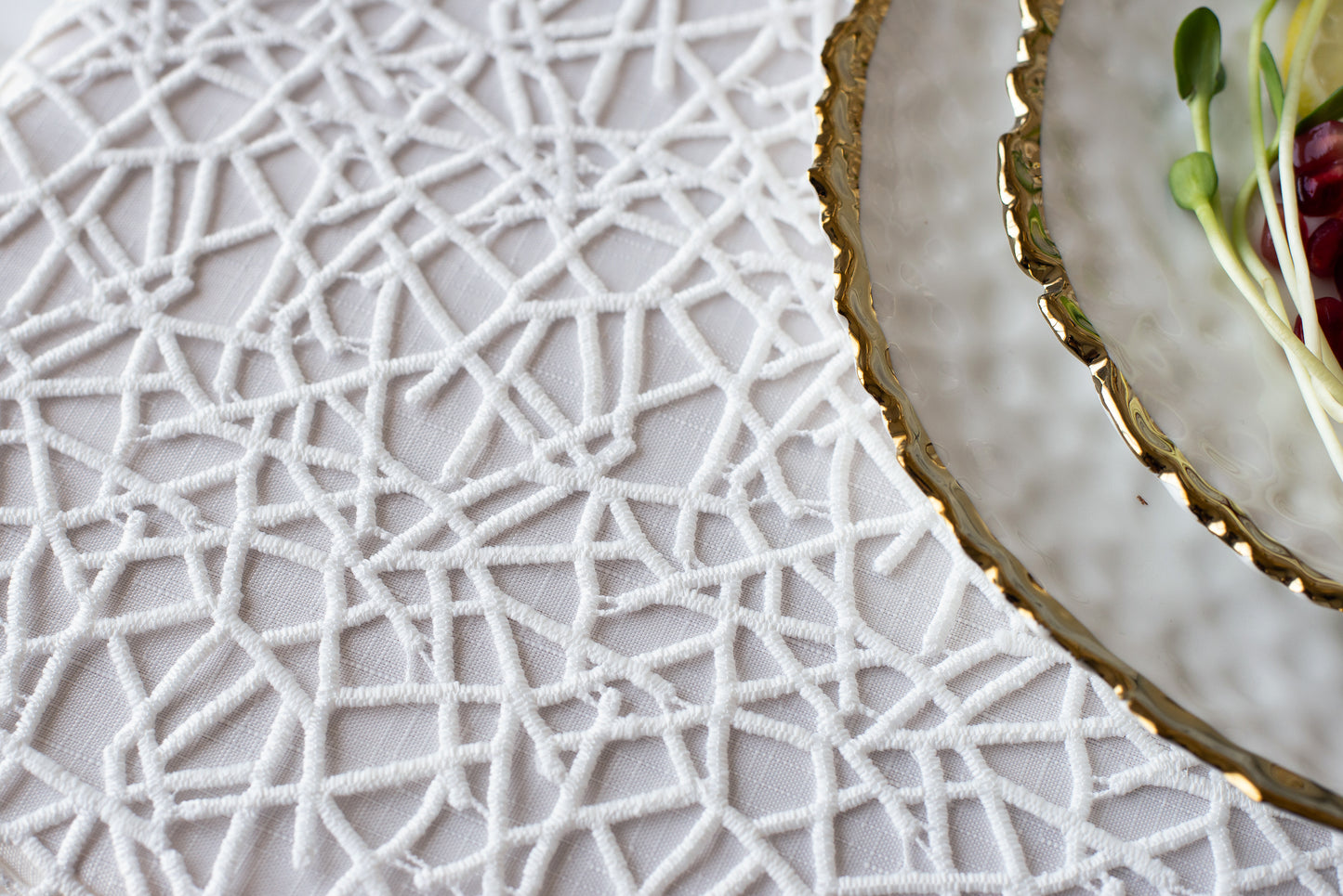 Ebony Lace Tablecloth Lined