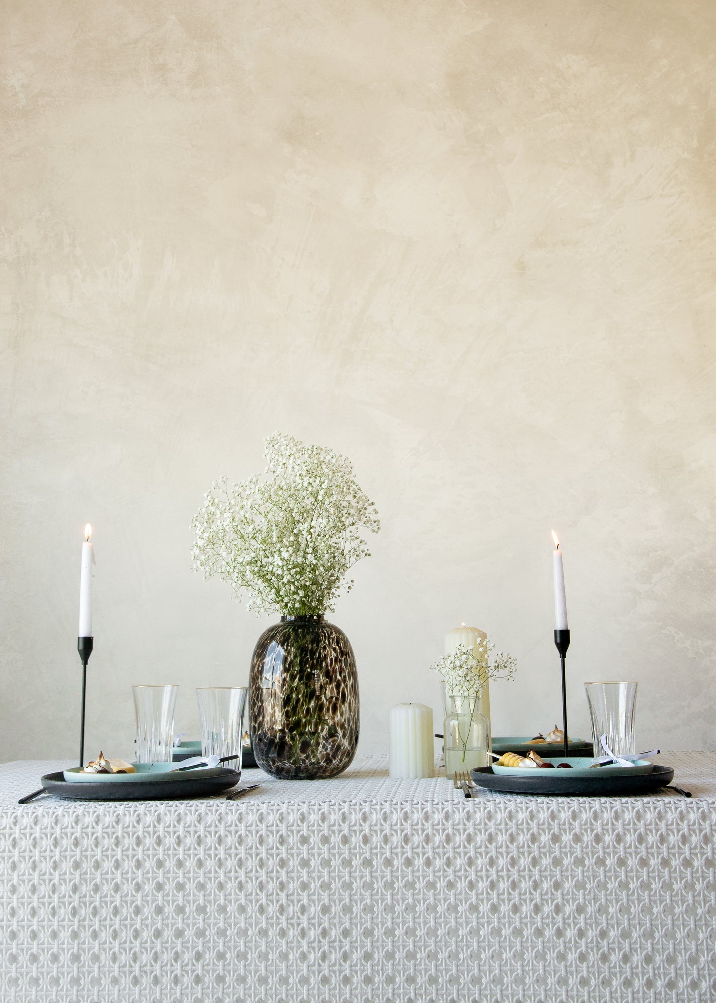 Manorola Lace Tablecloth Lined