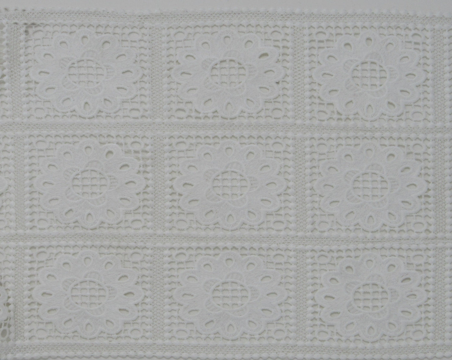 Floral Lace Tablecloth