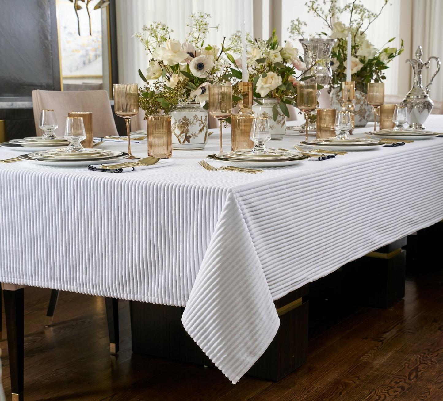 Ribbed Velvet Tablecloth
